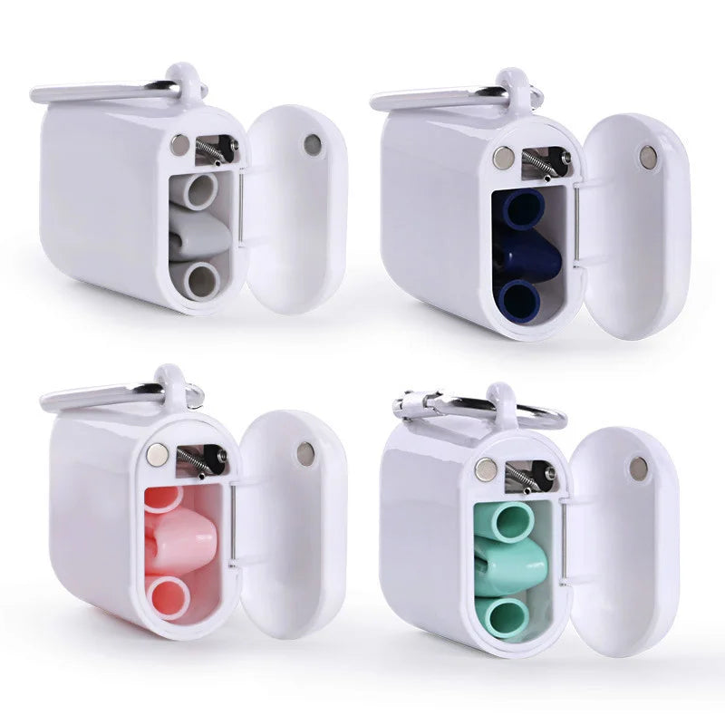 Four foldable straw colors packed in white clip-on cases